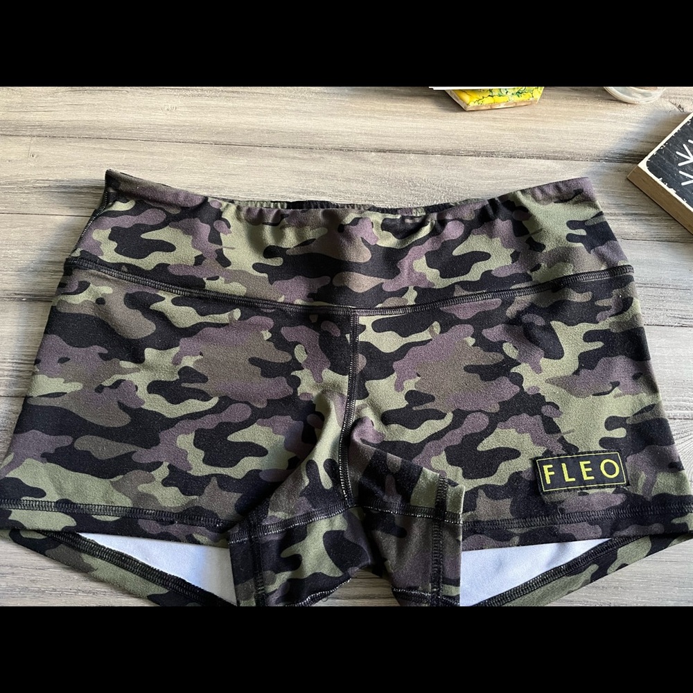 Fleo large
